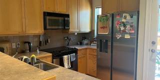 Charming 2 Bed/1.5 Bath Townhome Near Downtown Boulder Gallery 3