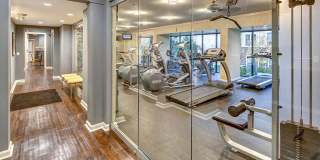 Peninsular Place Apartments - Student Housing Gallery 11