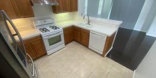 Beautiful & Spacious 3 Bedroom, 2.5 Bathroom Hayward Home – Prime Residential Location W Laundry, Backyard & Two Car Garage Gallery 4