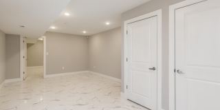 1724 N MARSHALL Street Gallery 16