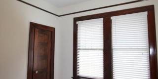 Historic 2 BR Bulgalow with Loft Gallery 21