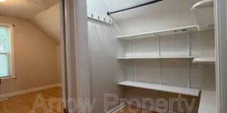 5121 Pioneers Boulevard Gallery 21