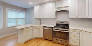 8 Knollwood Court Gallery 1