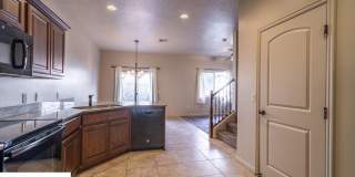3 Bedroom Townhome in Buena Vista Community Gallery 1