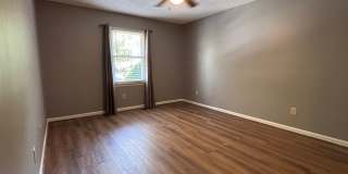 Spacious 3 Bedroom Townhome in Oak Ridge Meadows Gallery 14