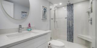 1637 NE Nautical Place Gallery 17