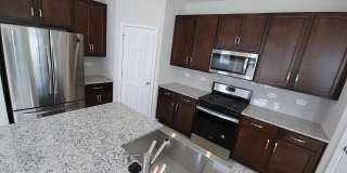11253 MINNETTA Court Gallery 8