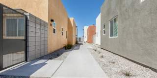 Brioso at the Bridges Gallery 69