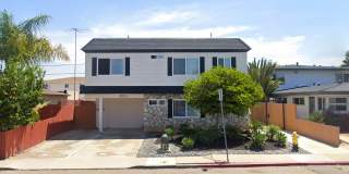 3723 Ingraham St Gallery 1