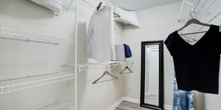 Rocky Creek Apartments Gallery 8