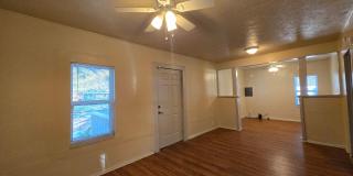 3/1 - Renovated Ranch-Style home minutes from Downtown Gallery 6