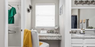 Arbors River Oaks Apartments Gallery 10
