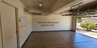 3/2 & a Loft, AC off of River Road near Oracle Road Gallery 5