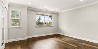 Luxury 3-Bed Townhouse in Hayward Just Built in 2019! Gallery 13