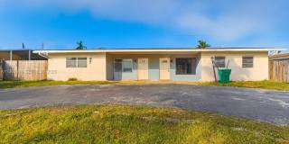 4671 SW 43rd Ter Gallery 13