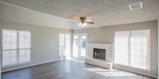 Available to Pre-Lease! Recently Updated 3 Bedroom! Gallery 5