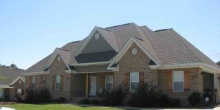 Beautiful 3bed/2bath residential home available in August! Gallery 1