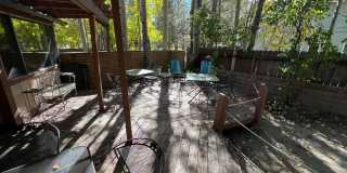 Large furnished 4 bedroom home with 2 car garage Gallery 35