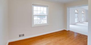 9552 BIRMINGHAM Drive Gallery 42