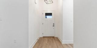 1040 Monarch Road Gallery 4