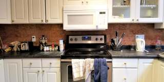 Awesome four bedroom with two bathrooms..... Gallery 15