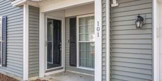 **$500 Off First Months Rent** Charming 3 Bedroom 2 bathroom ready for you to call home! Gallery 6