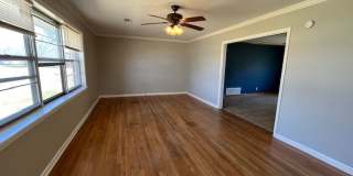 Renovated 2 Bedroom 1 Bath home with Another Room that could be used as a 3rd Bedroom! Gallery 4