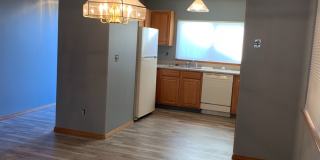 Charming three bedroom home for Rent on Butterfield Gallery 3