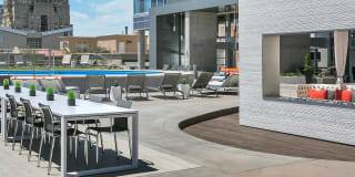 EVIVA On Cherokee Gallery 55