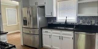 Charming 3BR House in Fayetteville Gallery 1