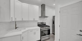 3234 West Waveland Avenue Gallery 7