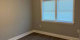 1271 Limit Avenue $650 Available Room (Shared Bath) Gallery 9