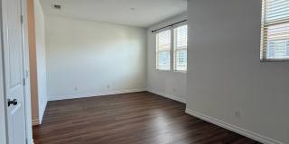 2 Bedroom, 2.5 Bath Tri-level townhouse in Signal Hill Gallery 34