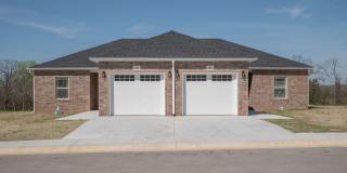 Brand New Neosho Unit now available for lease! $1,400 Rent/$1,400 Deposit Gallery 1