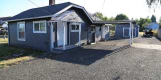 2bed/1bath with a shop Gallery 19