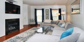 2107 CLARK Place Gallery 7