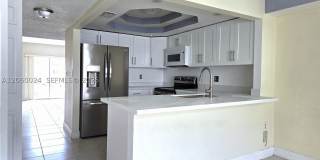 900 SW 104th Ct Gallery 1
