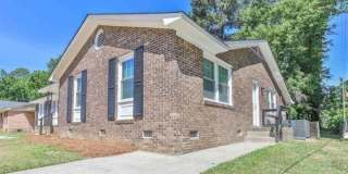 2129 Apple Valley Road B Gallery 1
