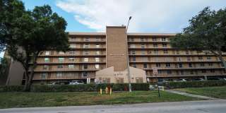 4550 NW 18 Avenue unit: 405 Gallery 1