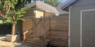 603 Devine Street - 1 Gallery 21