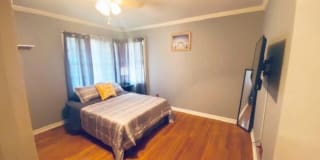 909 Wehrt Gallery 24