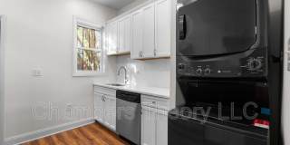 1309 Emerald St. NE Gallery 11