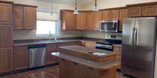 3 Bedroom Townhome Gallery 4
