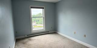 PENDING - Deer Haven Preserve 2 bed, 1 bath 3rd floor unit Gallery 11