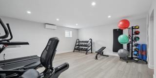 Longwood Manor Gallery 18