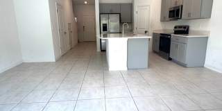 Modern 3 Bed / 2.5 Bath Townhome – Move-In Ready Gallery 8