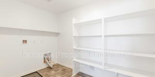 1816 Tapaderos St Gallery 17