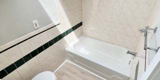 NEWLY RENOVATED PENTHOUSE UNIT Gallery 15