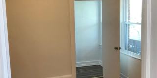 230 N 7th Avenue Gallery 4