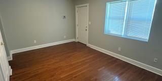 Adorable 1 Bedroom home Fountain Square Gallery 11
